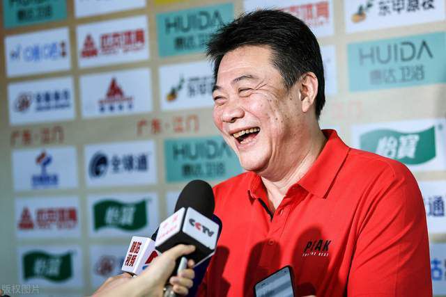 一方面是烂番茄新鲜度从44%，55%到60%的逐部上升，且三部均在动画安妮奖上获得了提名；另一方面，是远高于制作成本的票房收益